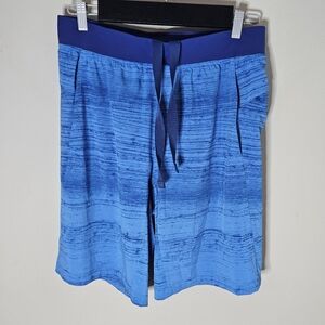 Lululemon Core Shorts Short Blue Flat Waist, 3 Pocket, Unlined  10" Inseam L